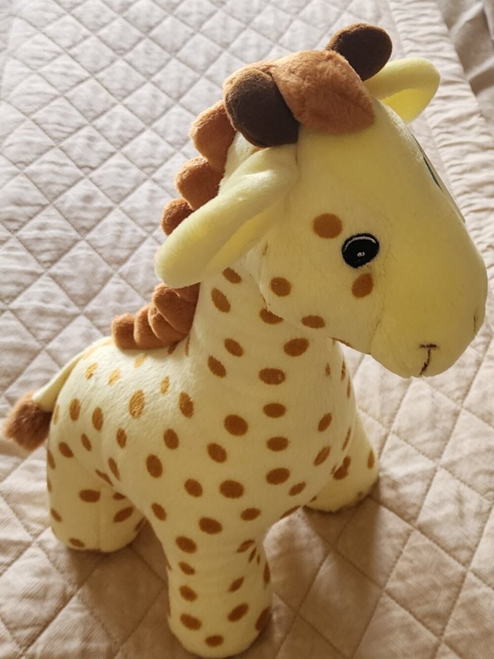 NWT Preferred Plush Kid's Stuffed Giraffe Lovey Plush Polka Dots Rattle 14"x9"